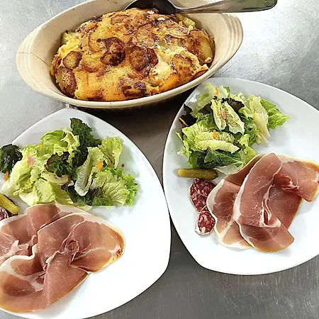 Entre Lacs Et Volcans Inn