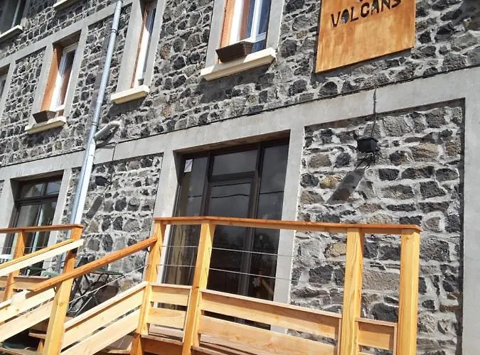 Inn Entre Lacs Et Volcans Aydat