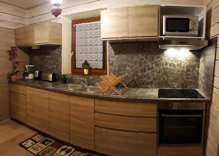 Inn Entre Lacs Et Volcans Aydat