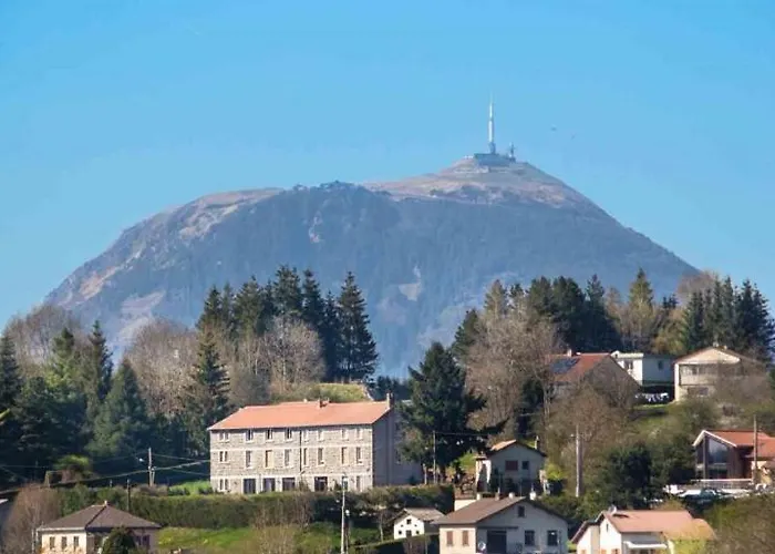 Entre Lacs Et Volcans Inn 3*