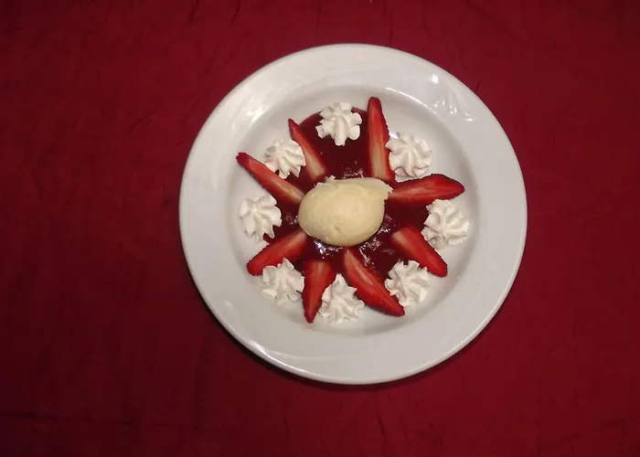 Entre Lacs Et Volcans Aydat