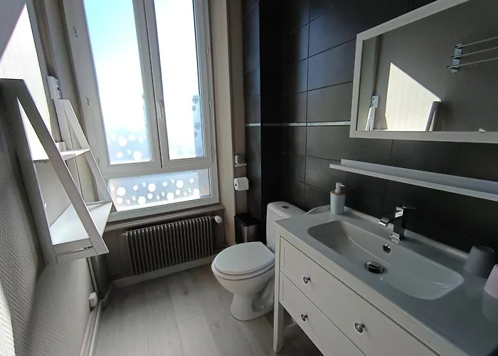 Inn Entre Lacs Et Volcans Aydat