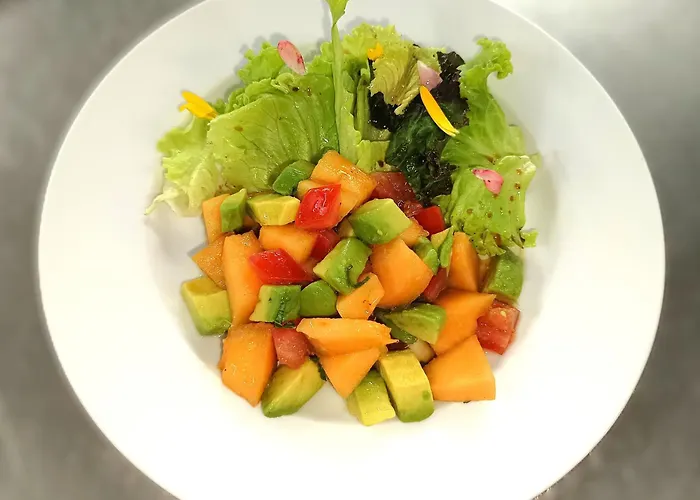 Entre Lacs Et Volcans 3*